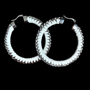 ✨Brand New-White Leatherette/Stainless Steel Hoop Earrings